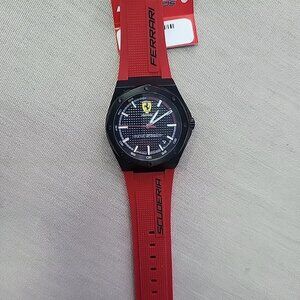 NWT Men's Ferrari Scuderia Red Silicone Black Wrist Watch $195 Aspire
